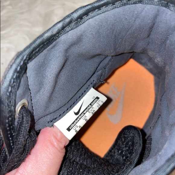 UNIQUE NIKE BLAZERS - Picture 7 of 15